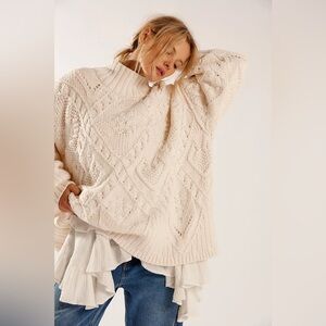 IN SEARCH OF Free People Heart You Pullover